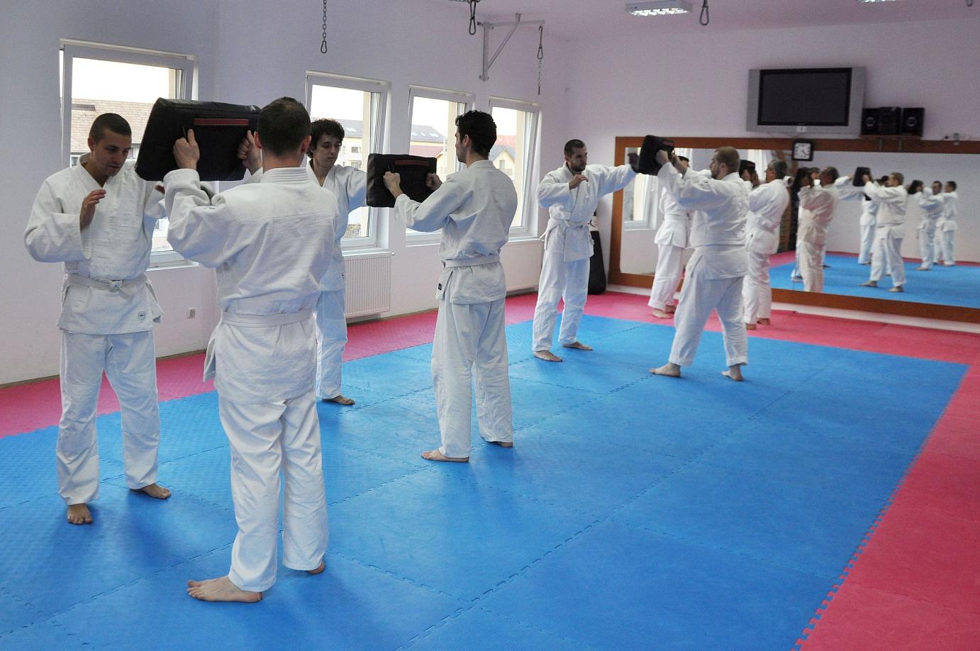 Curs Anual - anul 2 Intermediari