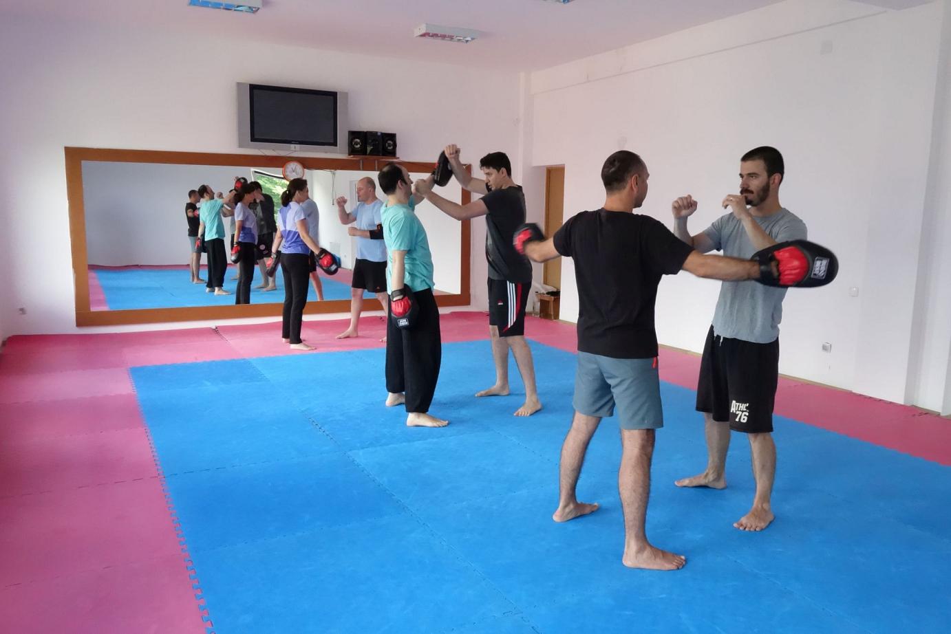 Street Survival - apărări împotriva agresiunilor reale