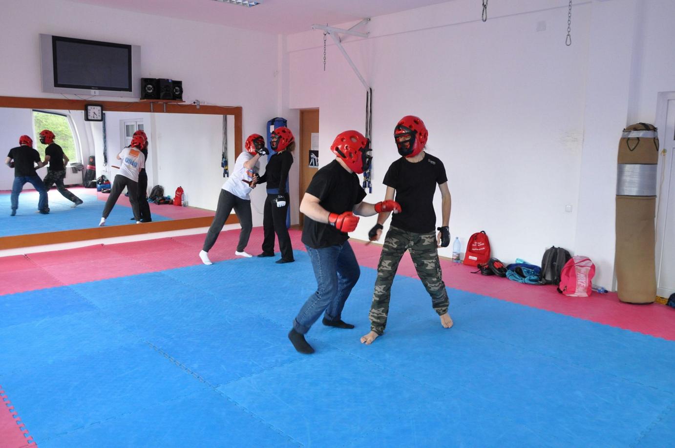 Street Survival - apărări împotriva mai multor agresori - ediția 4