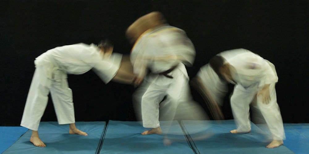 Trebuie să te UNEȘTI cu agresorul ca să îl CONTROLEZI